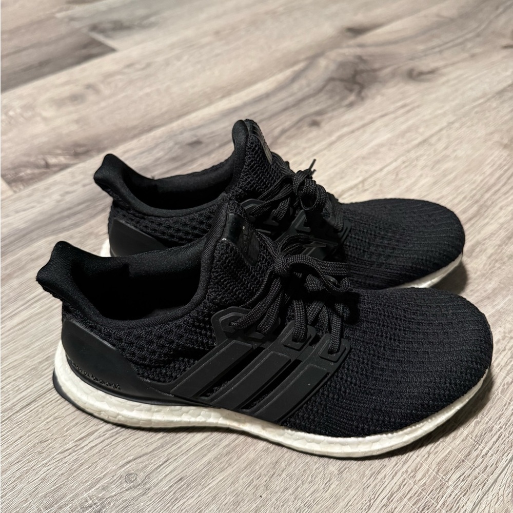 Adidas Ultraboost Black W7